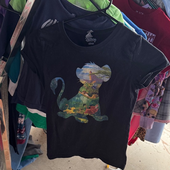 Disney Black T-Shirt with Colorful Lion King Silhouette - Picture 1 of 1